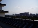遠くに明石海峡大橋が見える